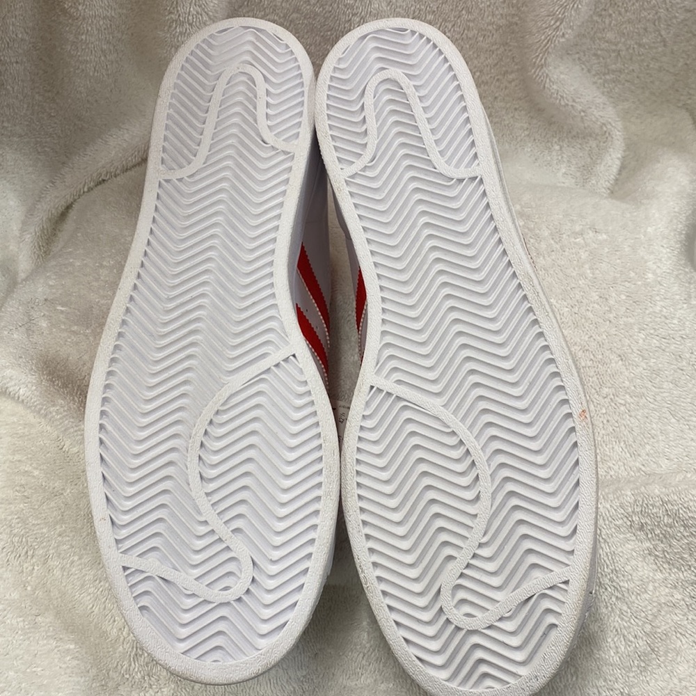 NWT Adidas Superstar Shoes Originals Sneakers Cloud White and Vivid Red - Size 9 - Picture 5 of 10